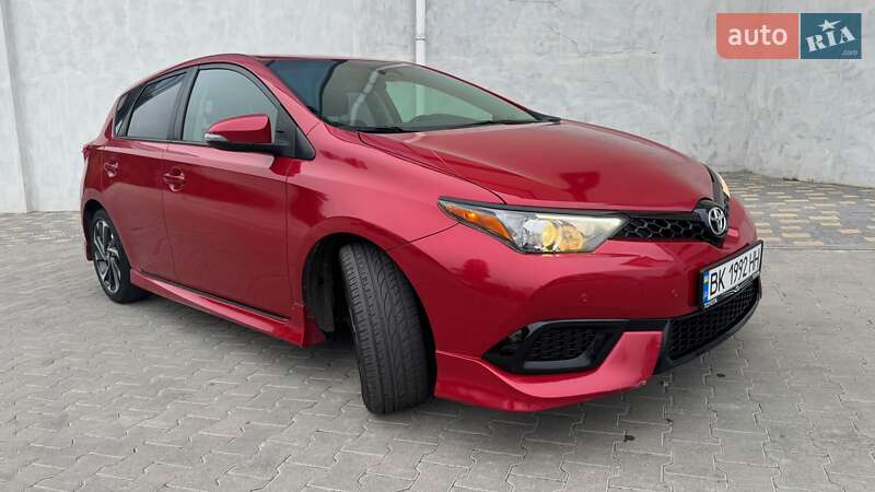 Toyota Corolla im (2017)