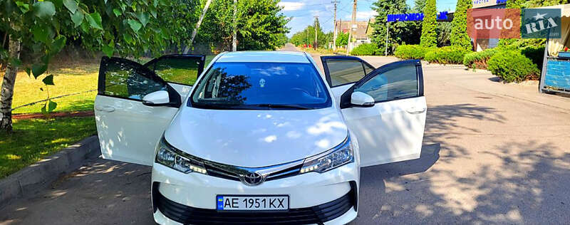 Toyota Corolla (2016)