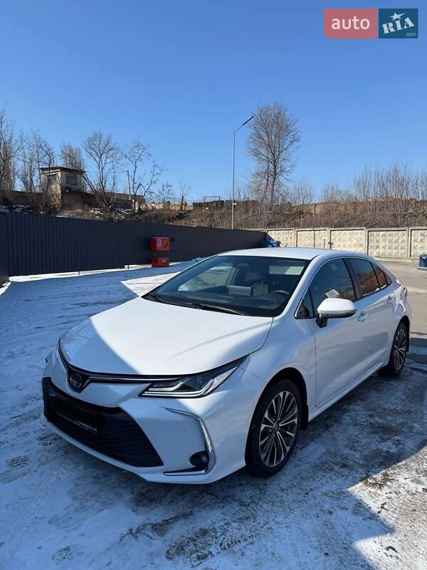 Toyota Corolla (2023)