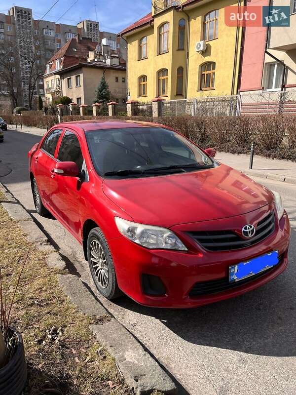 Toyota Corolla (2012)