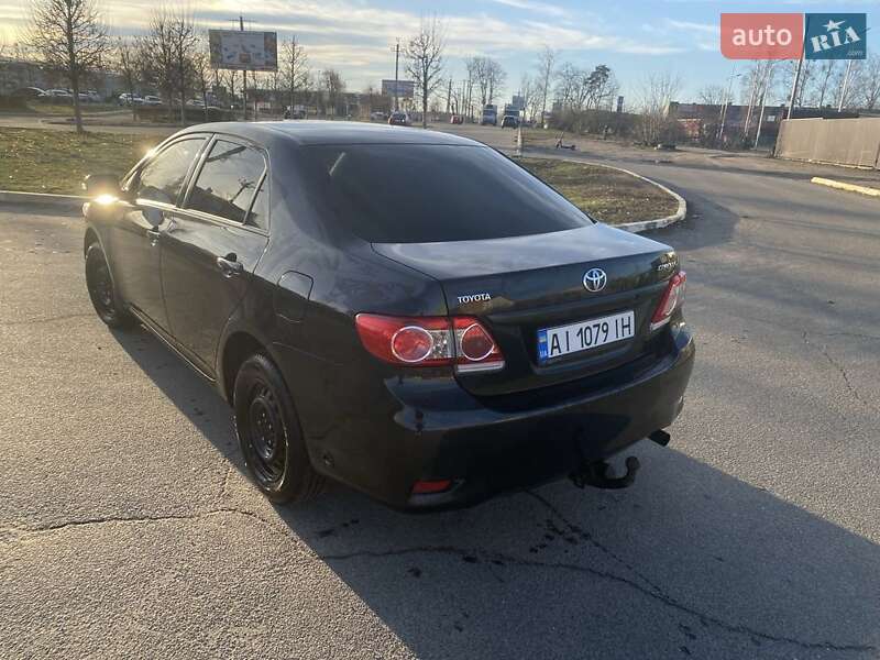 Toyota Corolla (2011)