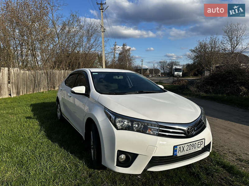 Toyota Corolla (2014)