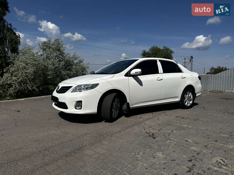 Toyota Corolla (2012)