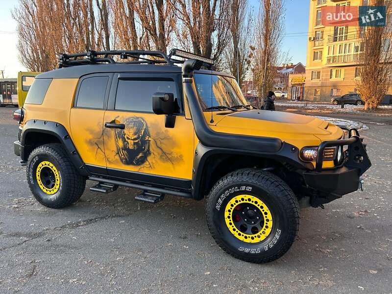 Toyota Fj cruiser (2006)