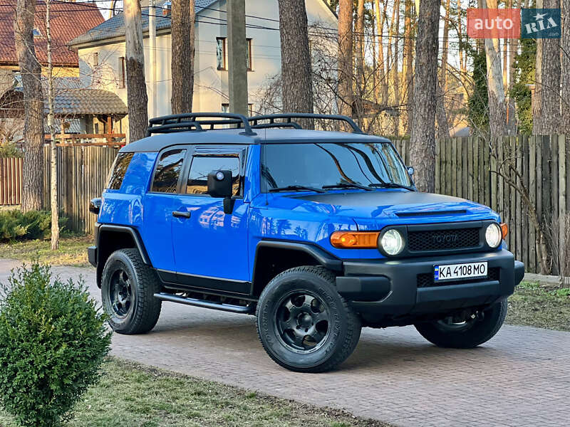 Toyota Fj cruiser (2006)