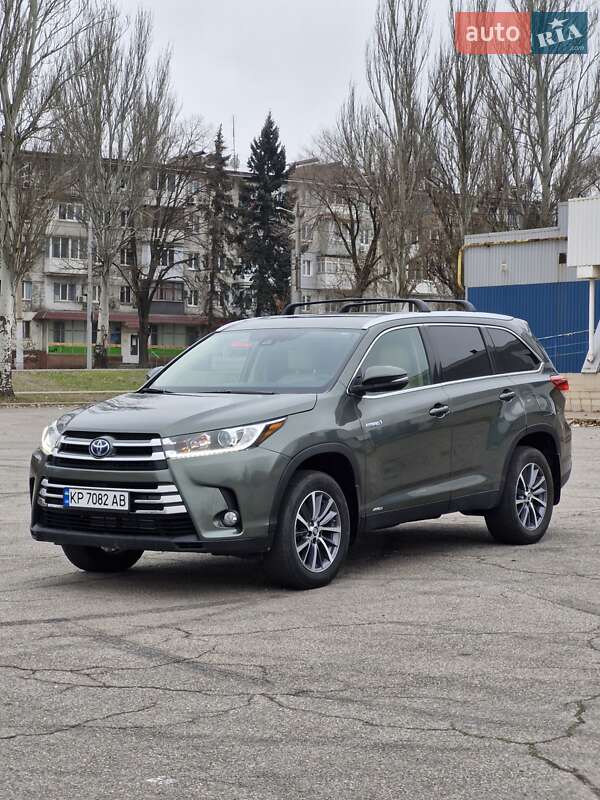 Toyota Highlander hybrid (2018)
