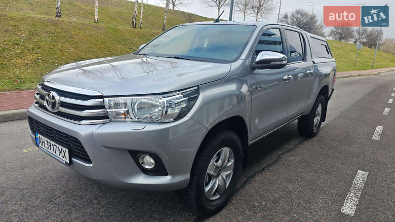 Toyota Hilux (2016)