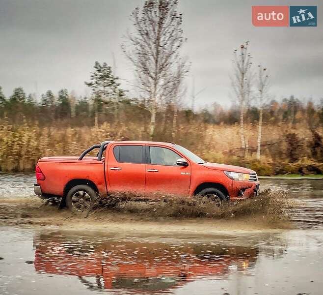 Toyota Hilux (2017)
