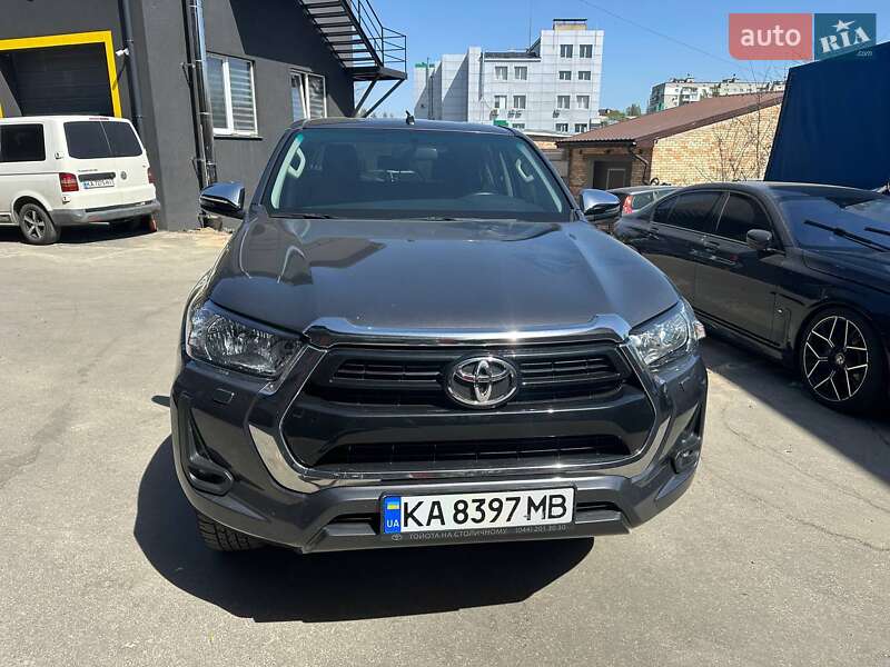 Toyota Hilux (2022)