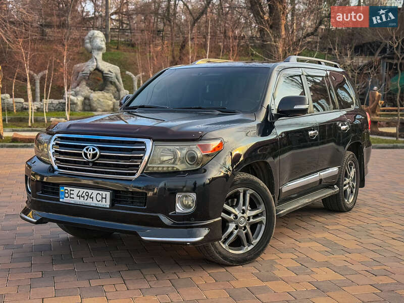 Toyota Land cruiser (2012)