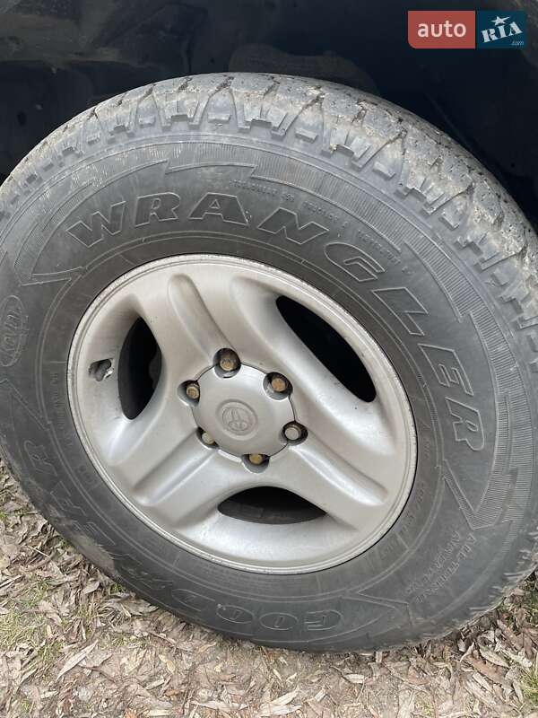 Toyota Land cruiser (2000)