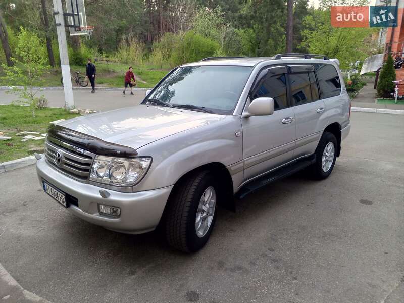 Toyota Land cruiser (2005)