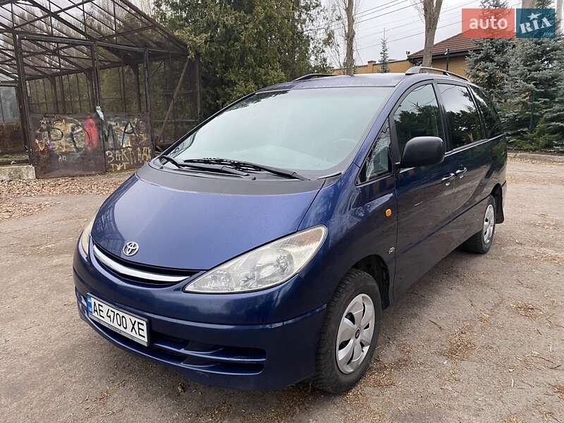 Toyota Previa (2001)