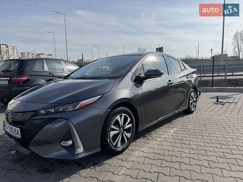 Toyota Prius prime (2017)