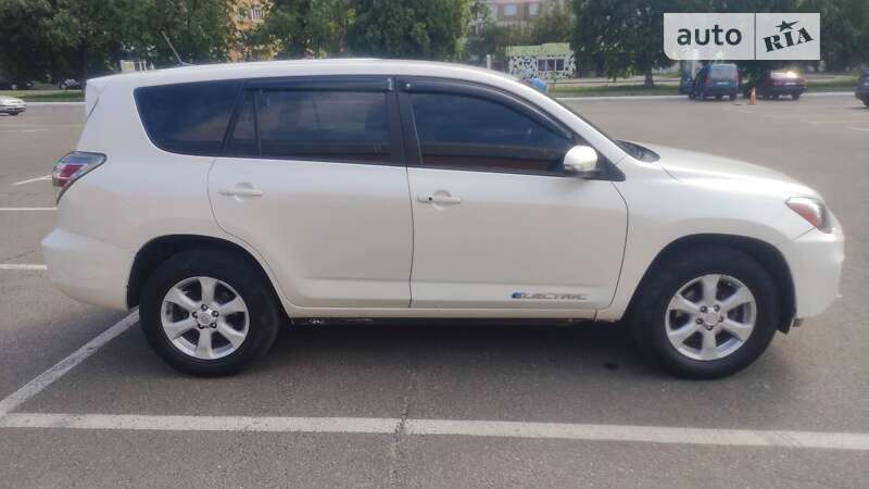 Toyota Rav4 ev (2013)
