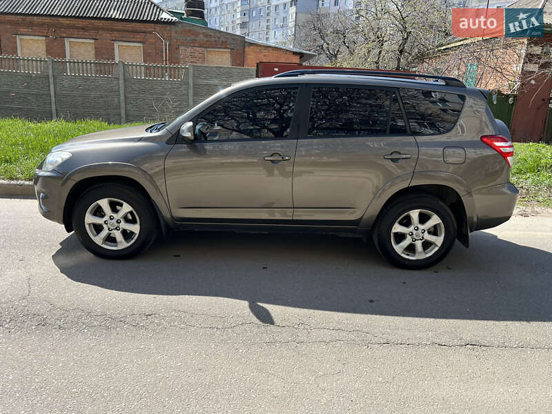 Toyota Rav4 (2009)