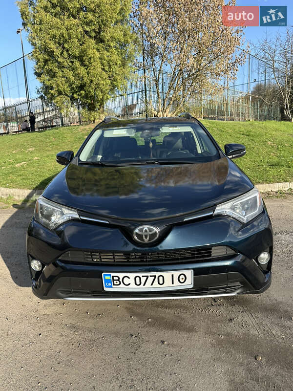 Toyota Rav4 (2016)