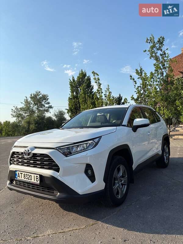 Toyota Rav4 (2023)