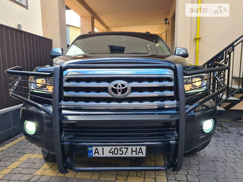Toyota Sequoia (2008)