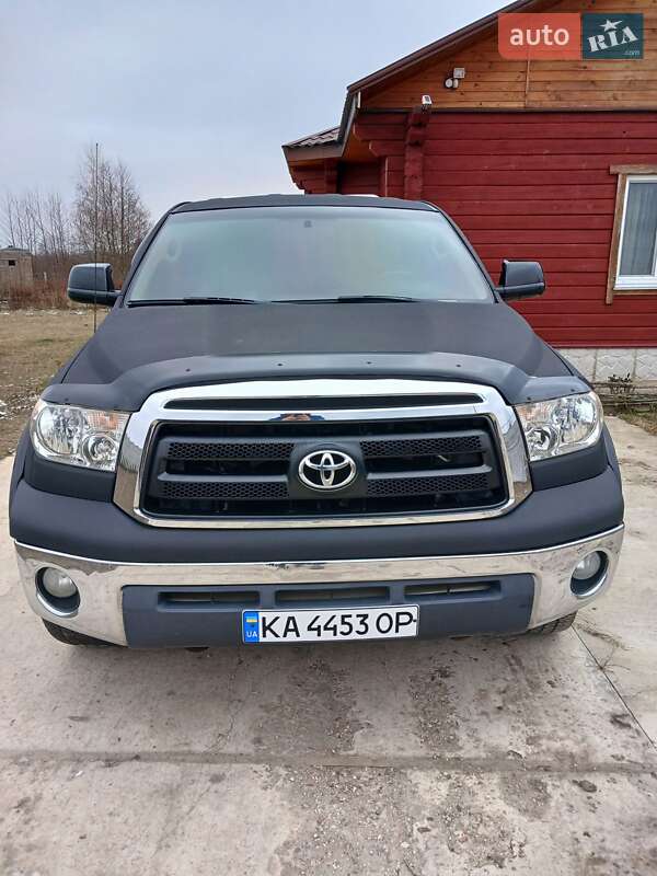 Toyota Tundra (2010)
