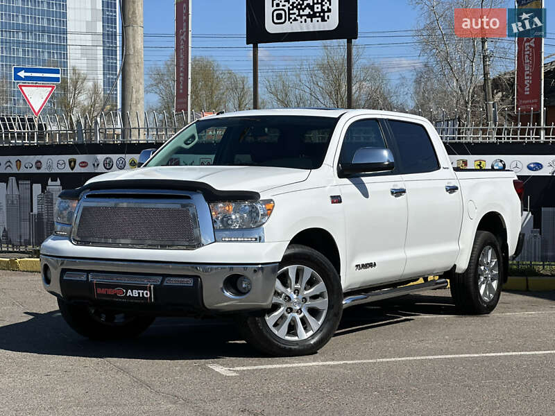 Toyota Tundra (2012)