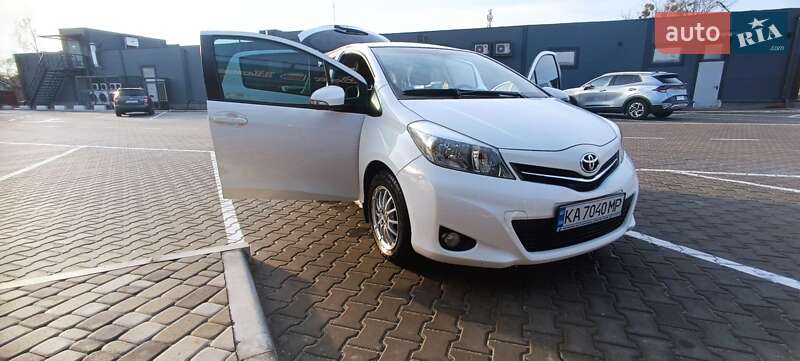 Toyota Yaris (2012)