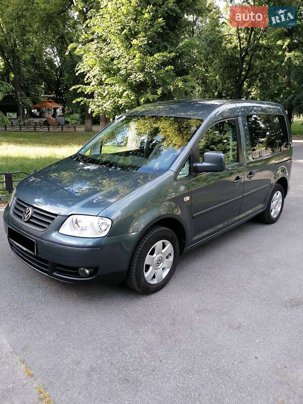 Volkswagen Caddy (2009)