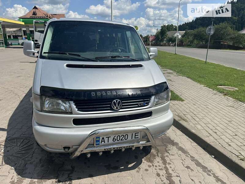 Volkswagen Caravelle (2001)