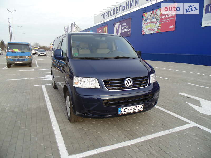 Volkswagen Caravelle (2008)