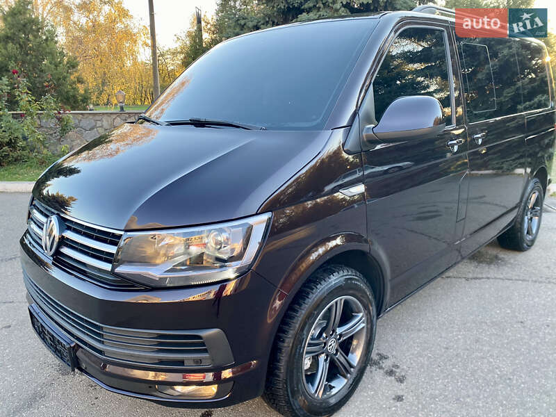 Volkswagen Caravelle (2016)