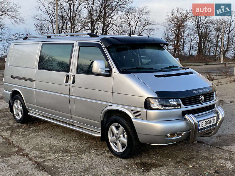 Volkswagen Caravelle (2003)