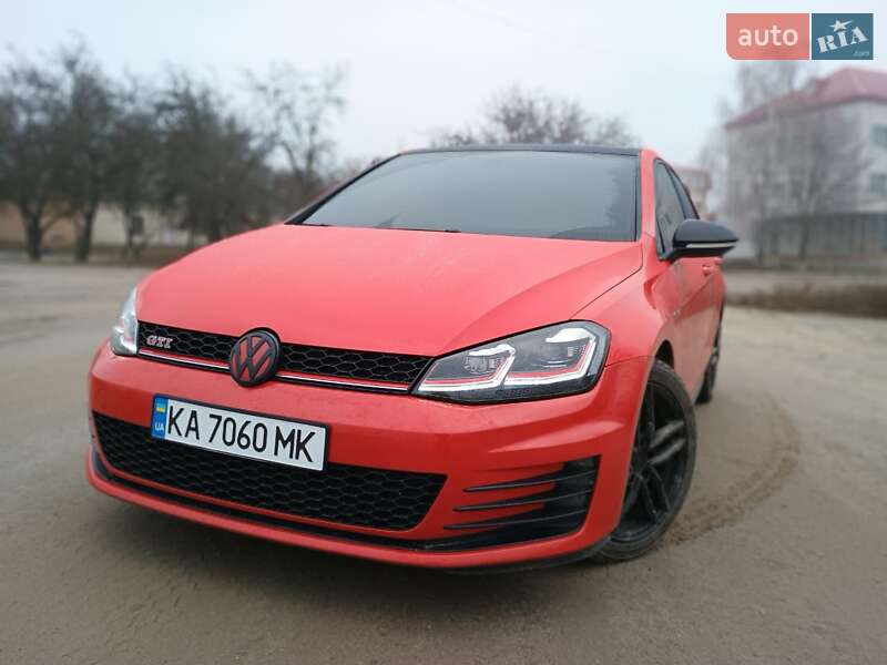 Volkswagen Golf gti (2015)