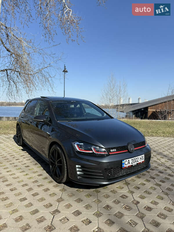 Volkswagen Golf gti (2014)
