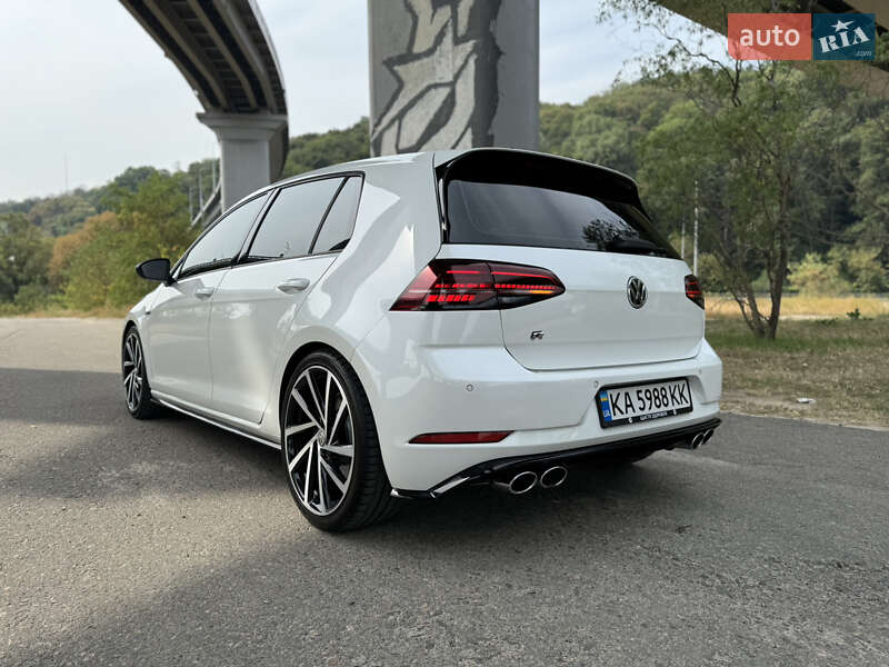 Volkswagen Golf r (2017)