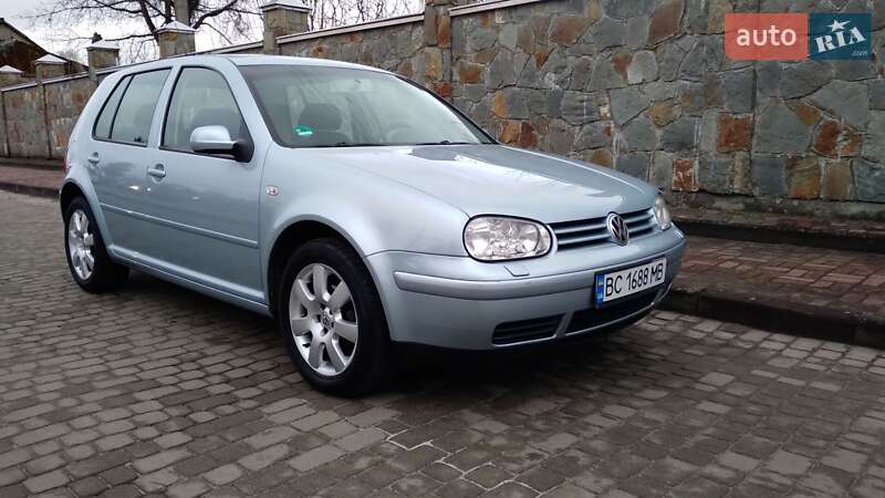 Volkswagen Golf (2003)