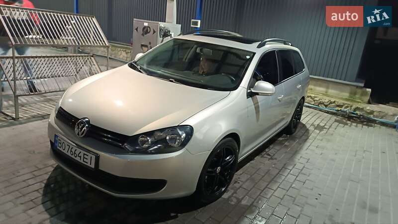 Volkswagen Golf (2010)