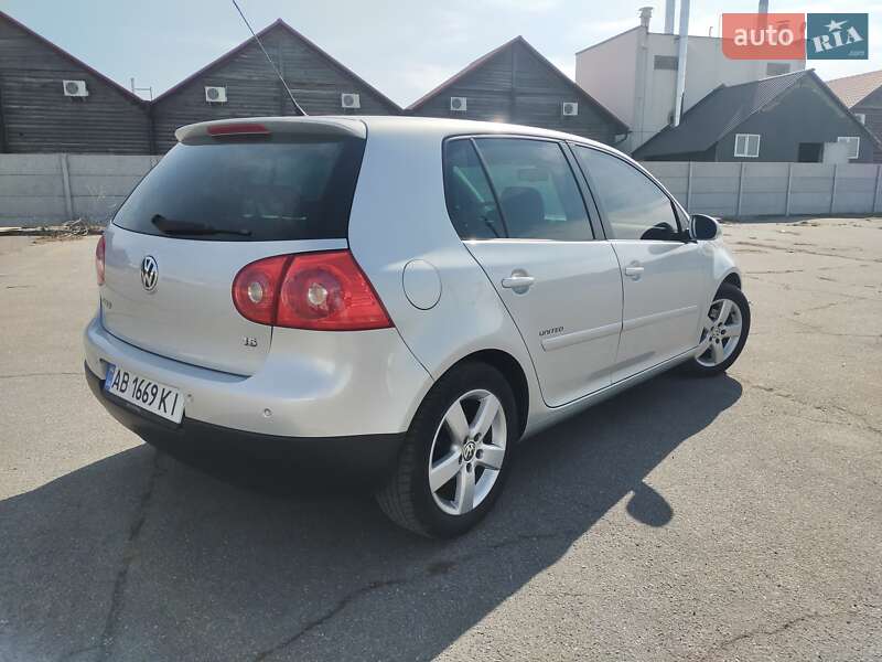 Volkswagen Golf (2008)