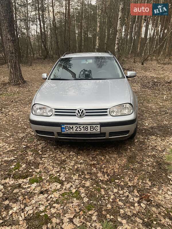 Volkswagen Golf (2005)