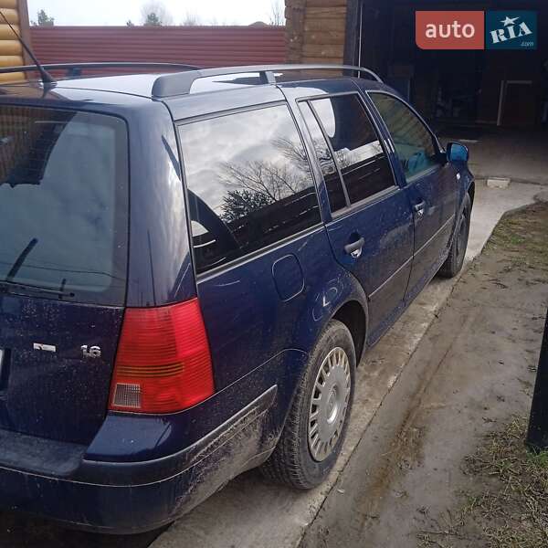 Volkswagen Golf (2000)