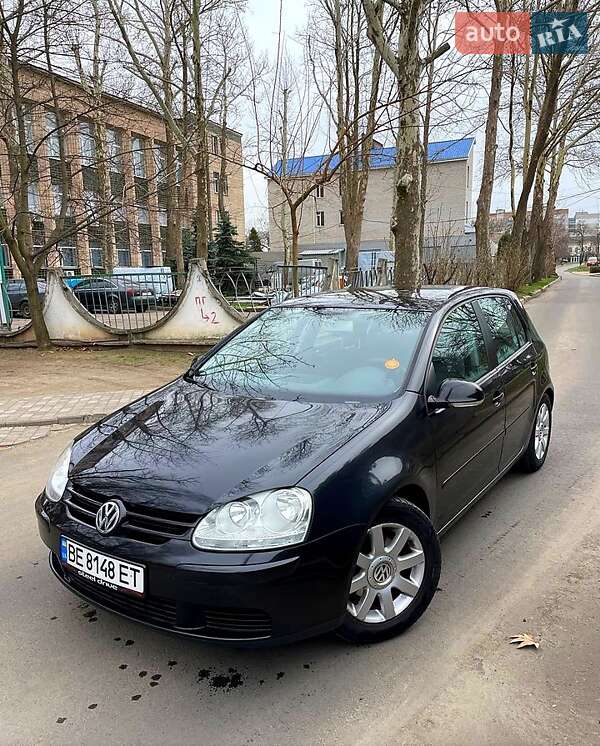 Volkswagen Golf (2004)