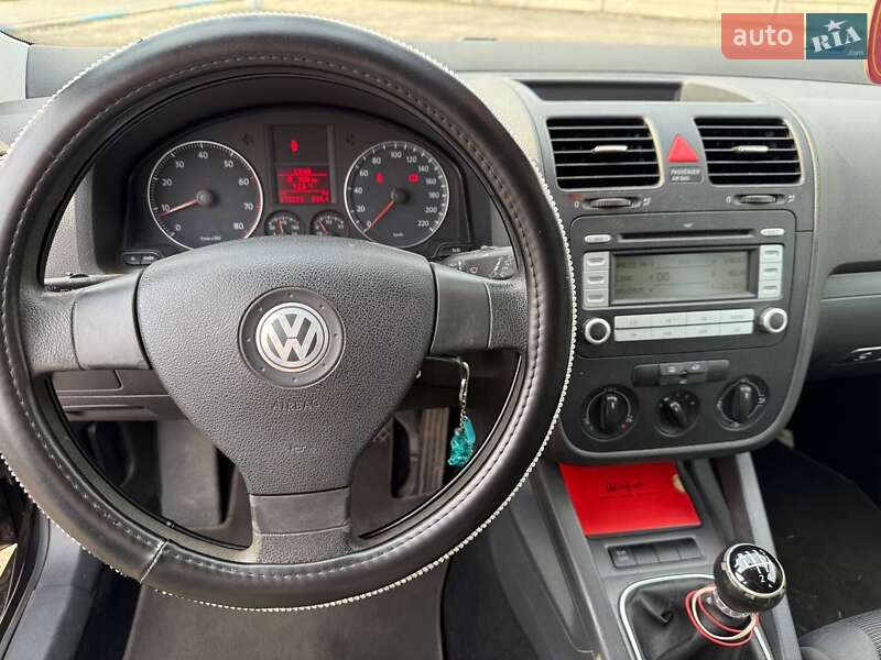 Volkswagen Golf (2008)