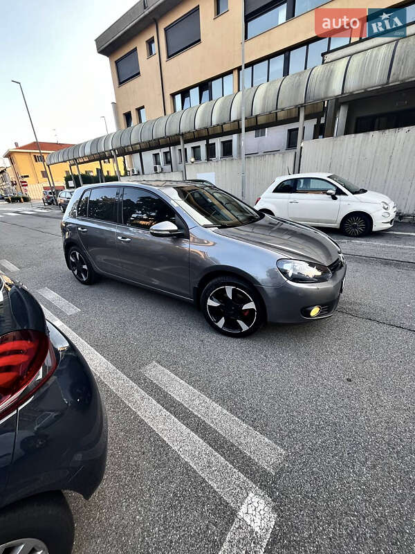 Volkswagen Golf (2011)