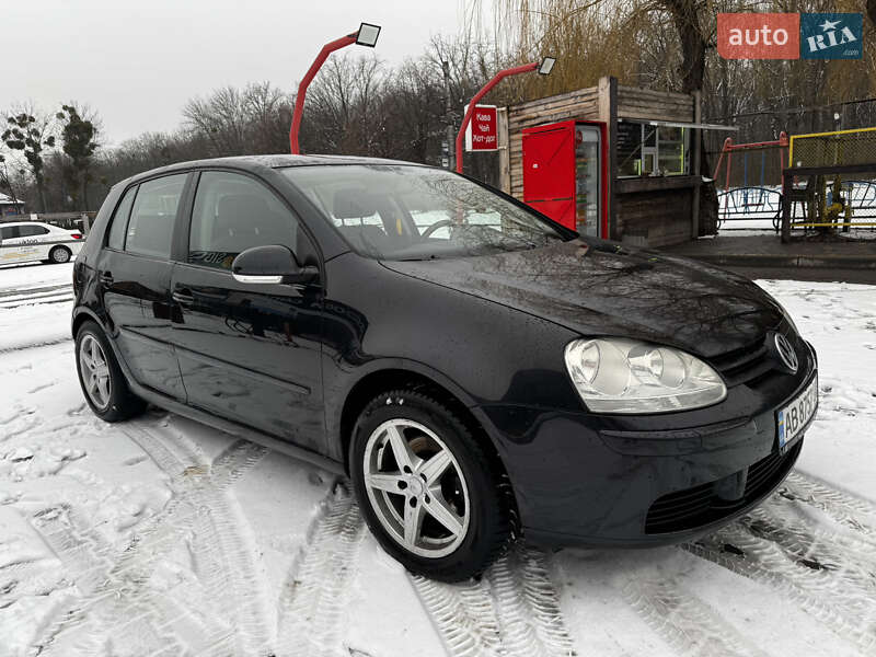 Volkswagen Golf (2005)