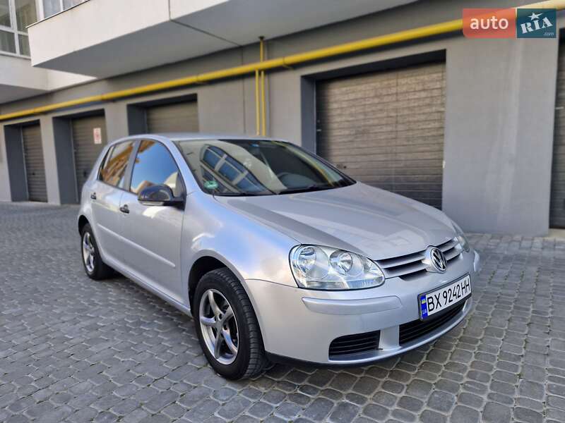 Volkswagen Golf (2004)
