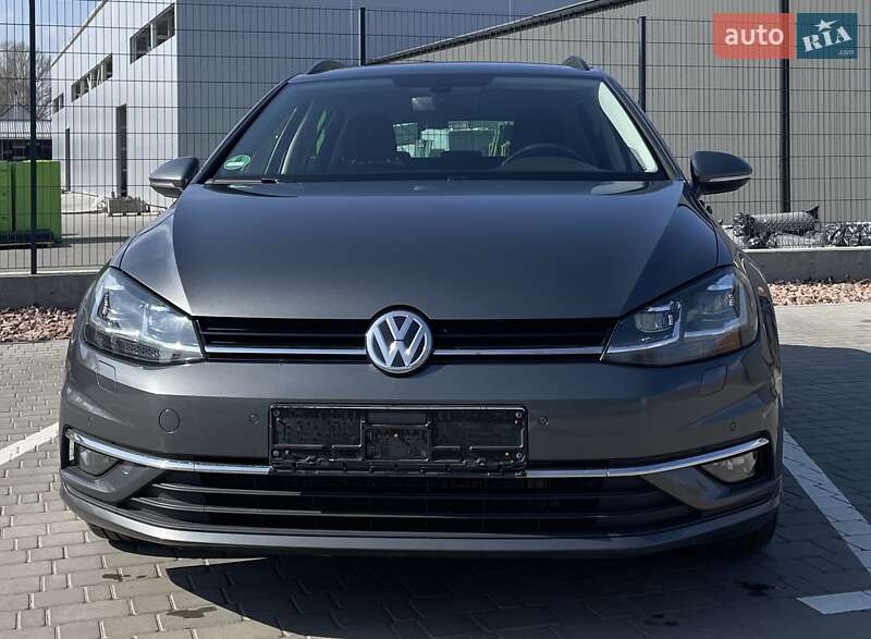 Volkswagen Golf (2019)