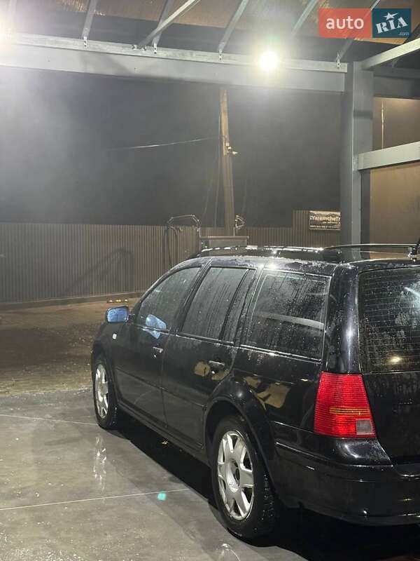 Volkswagen Golf (2000)