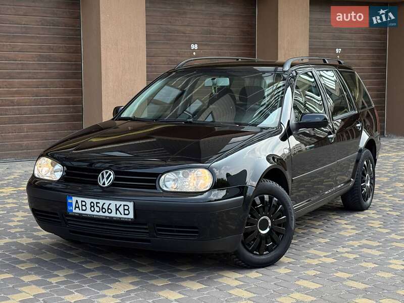 Volkswagen Golf (2003)