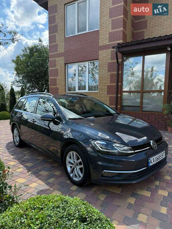 Volkswagen Golf (2017)