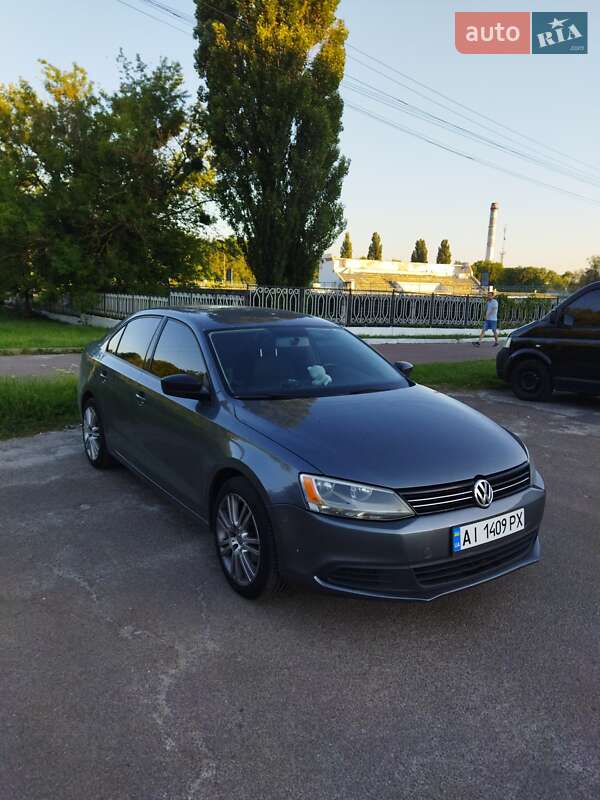 Volkswagen Jetta (2012)