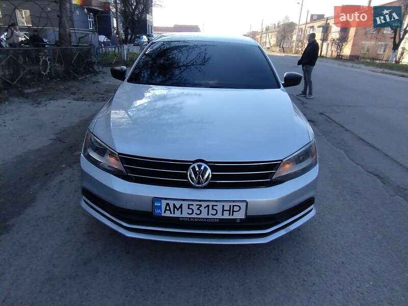 Volkswagen Jetta (2015)